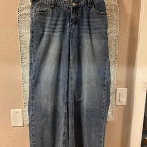 SHEIN Straight Leg Blue Jeans